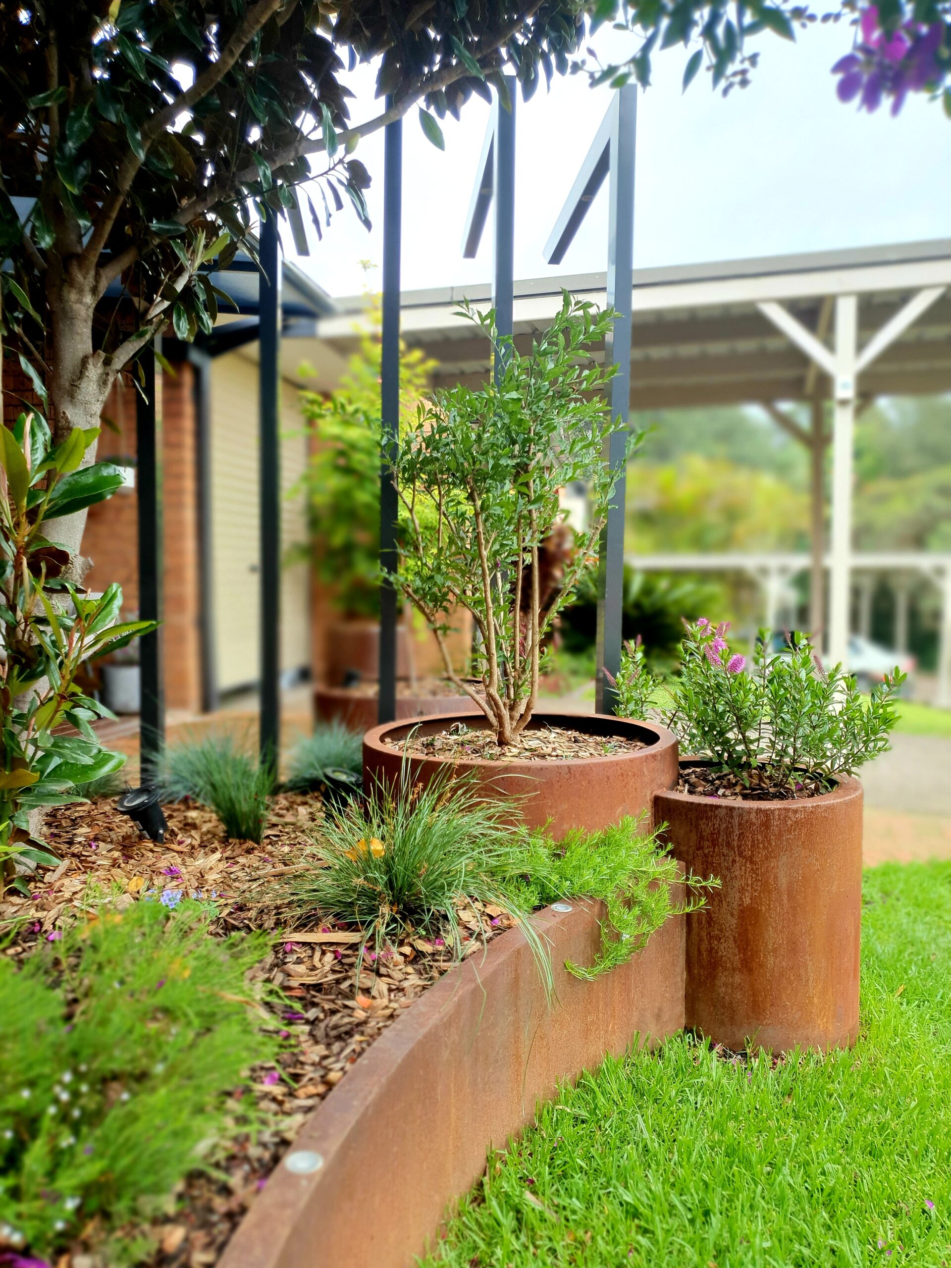 rusted corten steel metal garden bed edging