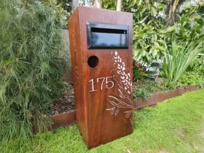 unique 3D Grevillea free standing pillar Letterbox Rusted & Sealed with Perspex & Newspaper Cylinder on post box