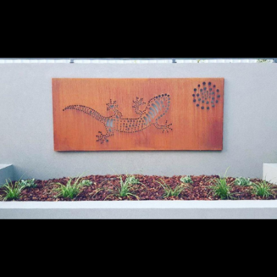 Gecko Wall Art in Rusted Steel Gecko Wall Art in Steel