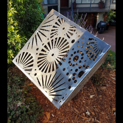 Cubism Sculpture with Fireworks Pattern Cubism Sculpture with Fireworks Pattern