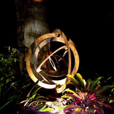 The Eccentric Sculpture at Night The Eccentric Sculpture at Night