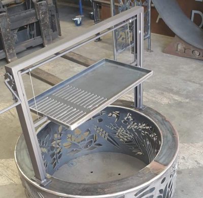 Argentine BBQ with Small Double Skin Firepit. Firepit not included in this price. Argentine BBQ adaption. Firepit not included.