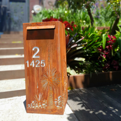 Medium Letterbox in Steel with Xanthorrhoea Pattern and Perspex Medium Letterbox in Steel with Xanthorrhoea Pattern and Perspex