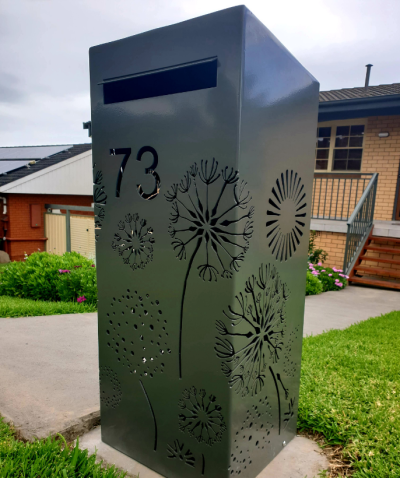 Medium Letterbox with Agapanthas pattern - Powder Coated Aluminium Medium Letterbox with Agapanthas pattern - Powder Coated Aluminium