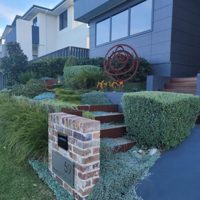 Eccentric Sculpture & Garden Edging 2 Large Eccentric Sculpture & Garden Edging