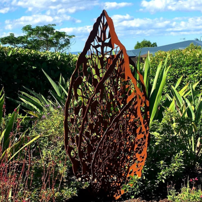 Triple Leaf Garden Sculpture